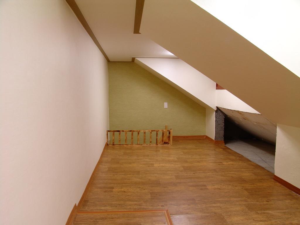 Yongdu Beach Pension Порён Экстерьер фото